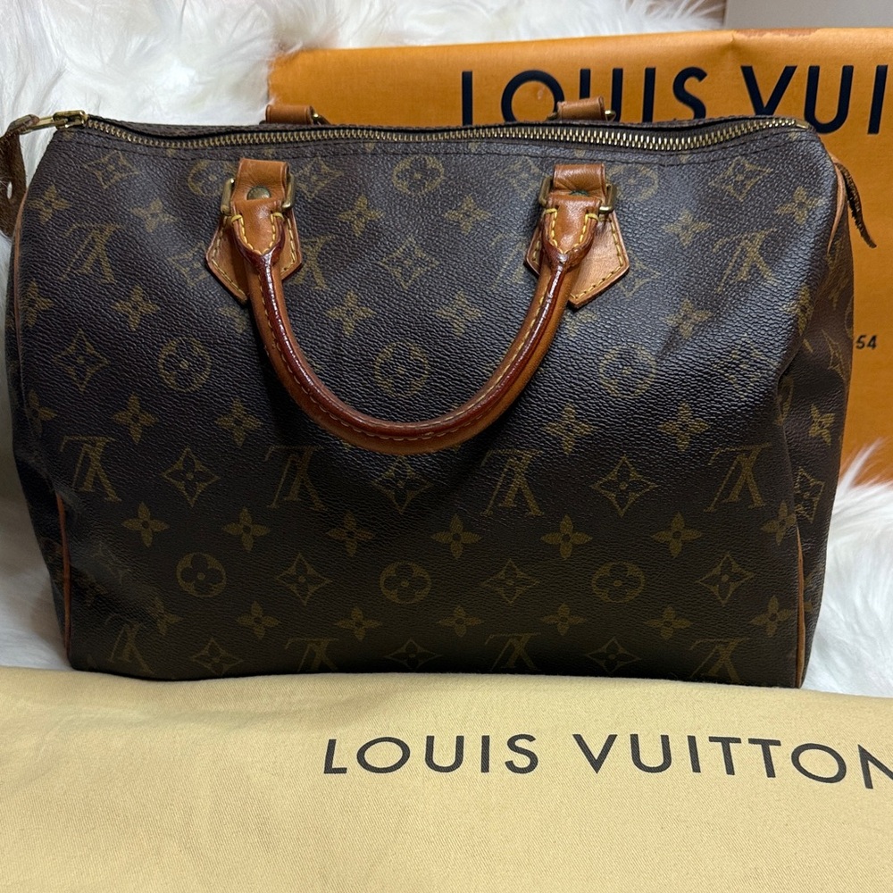 Louis Vuitton Monogram Speedy 30